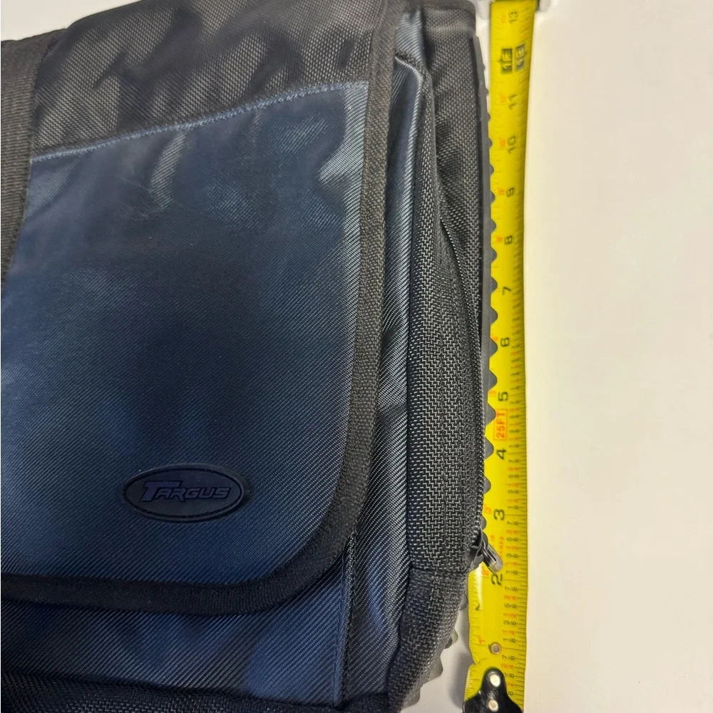 Targus Black and Dark Blue Laptop Messenger Bag with Adjustable Strap